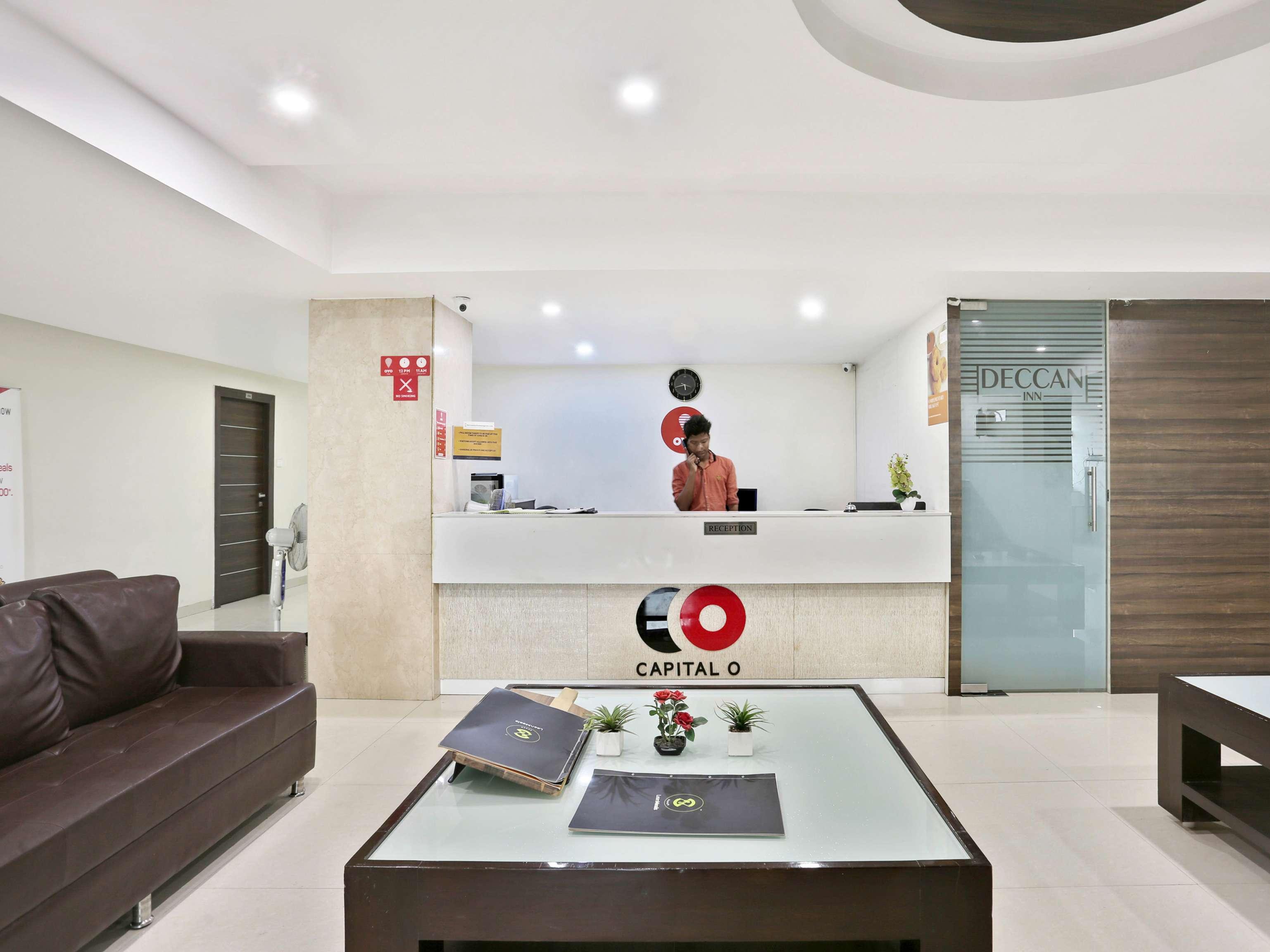 Townhouse Halcyon Deccan Inn Near Shilparamam Kondapur  Экстерьер фото
