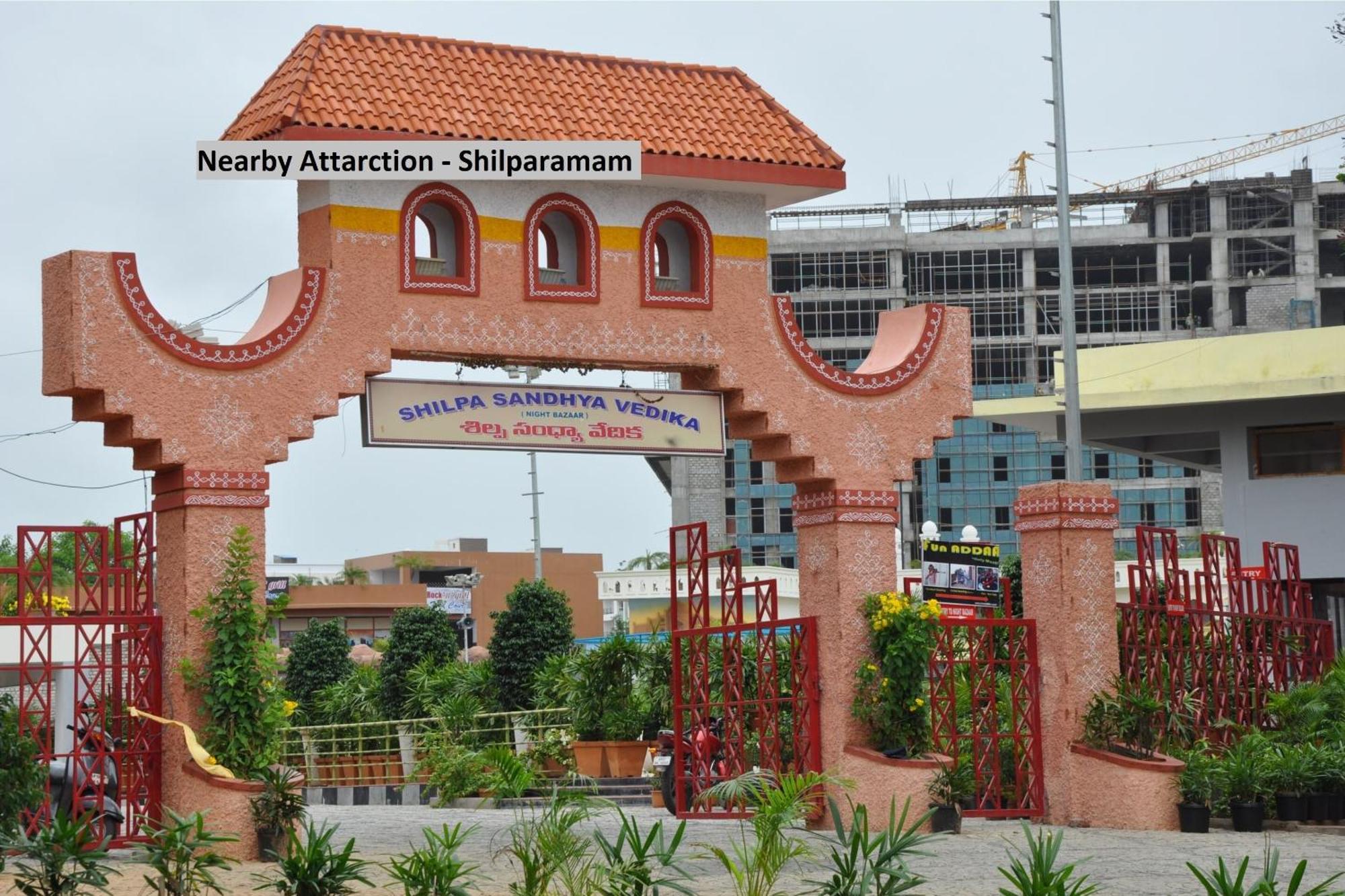 Townhouse Halcyon Deccan Inn Near Shilparamam Kondapur  Экстерьер фото