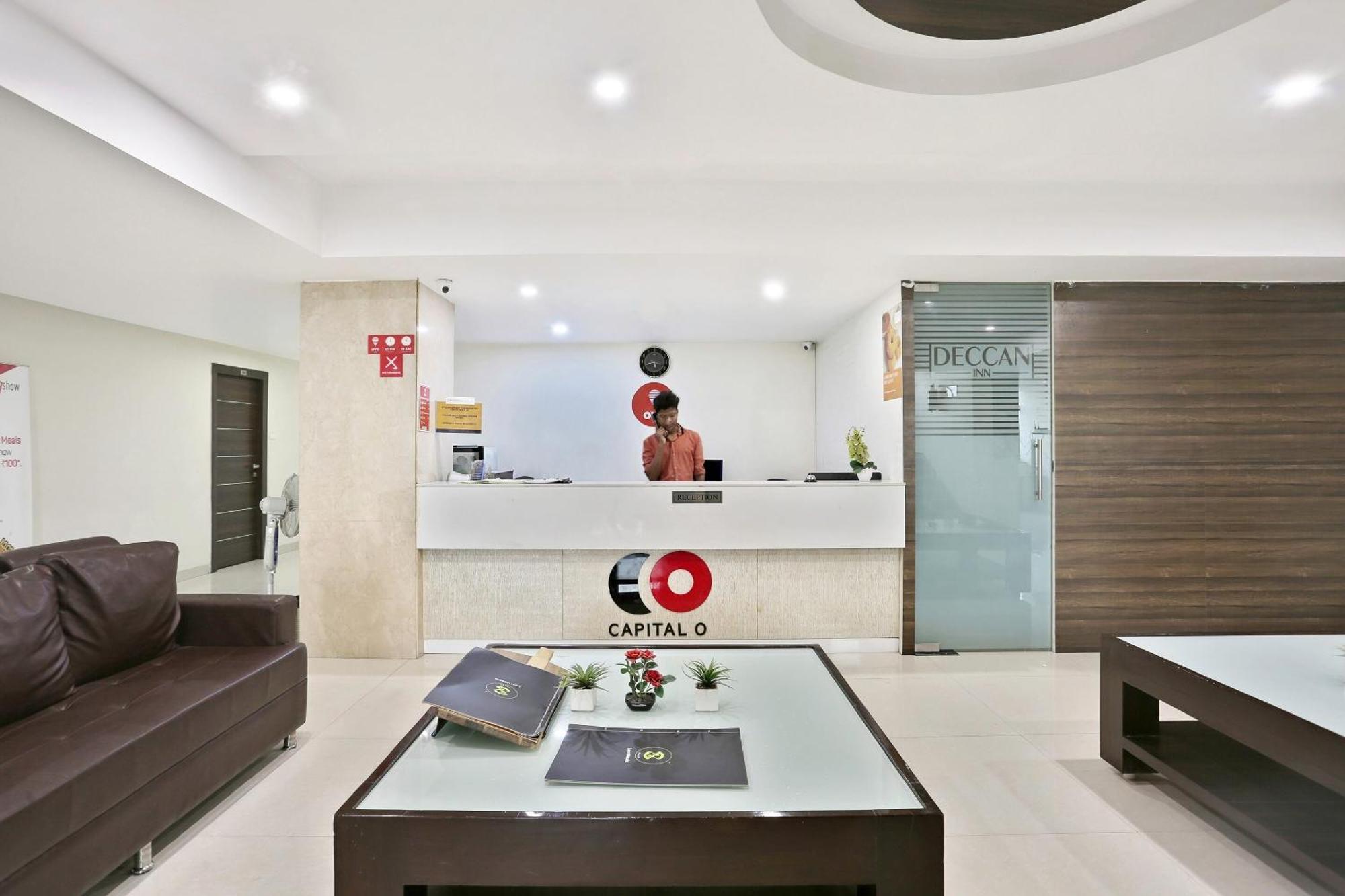 Townhouse Halcyon Deccan Inn Near Shilparamam Kondapur  Экстерьер фото